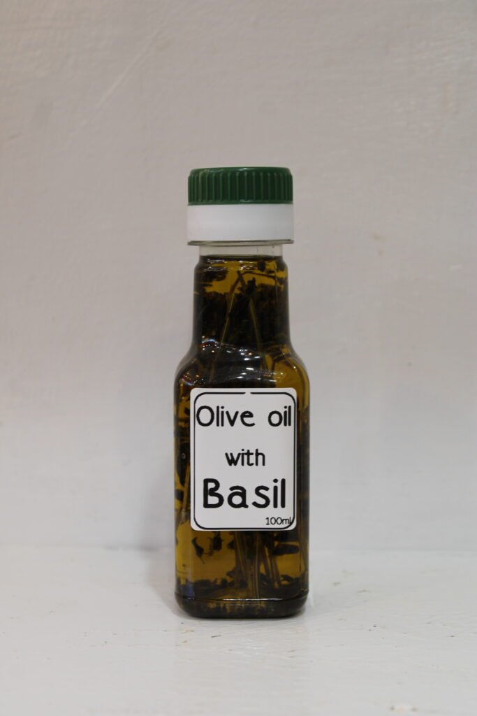 Olive oil with Basil (100ml)