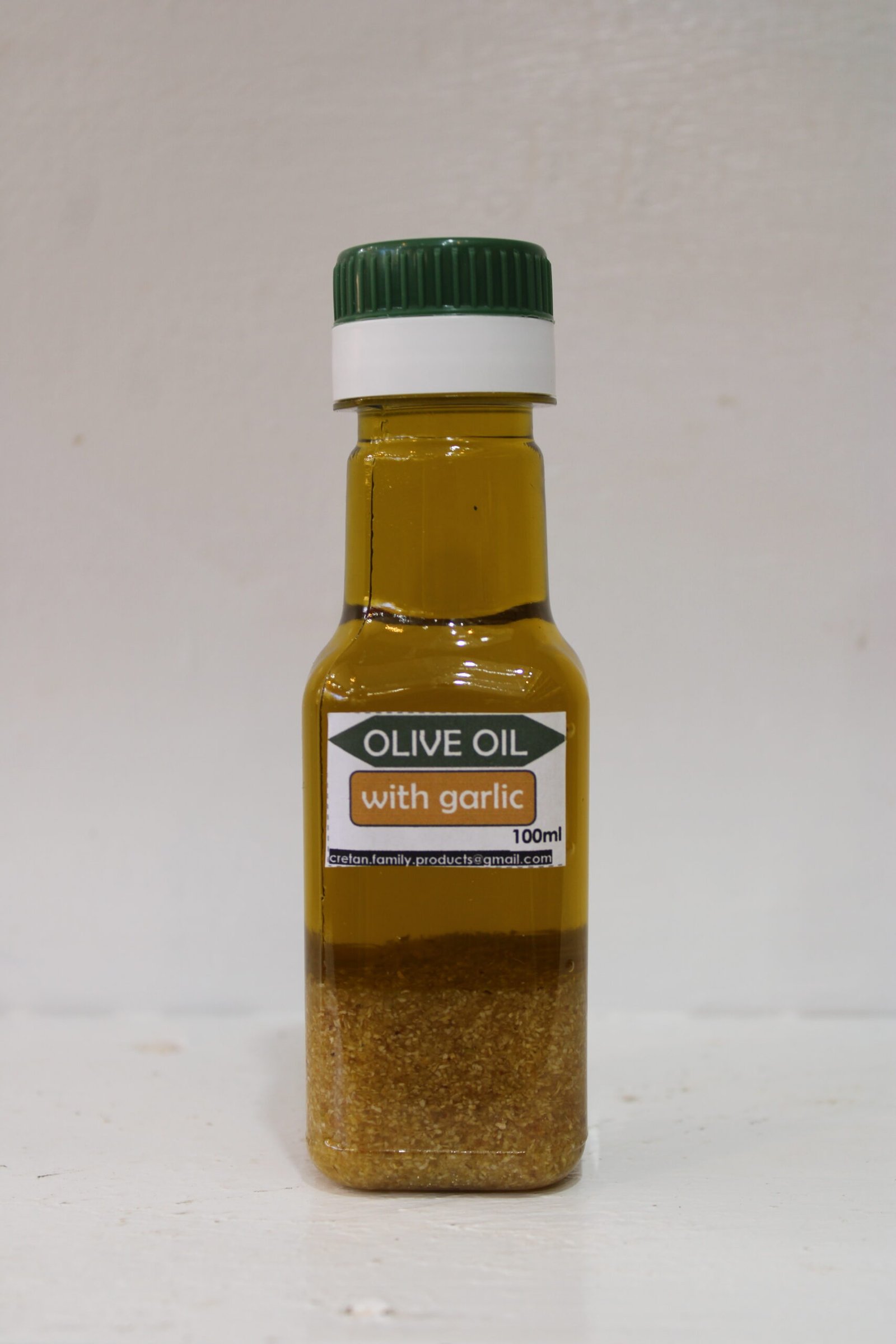 Olive oil with Garlic (100ml)